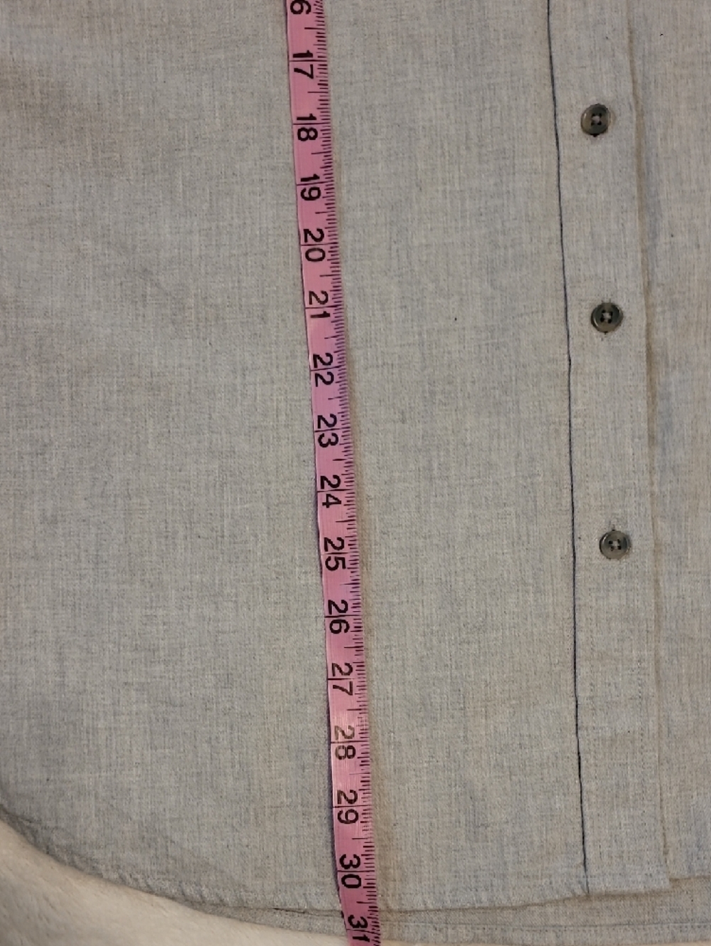 Universal Thread Light Gray Button-Front Women's Shirt - Picture 4 of 5